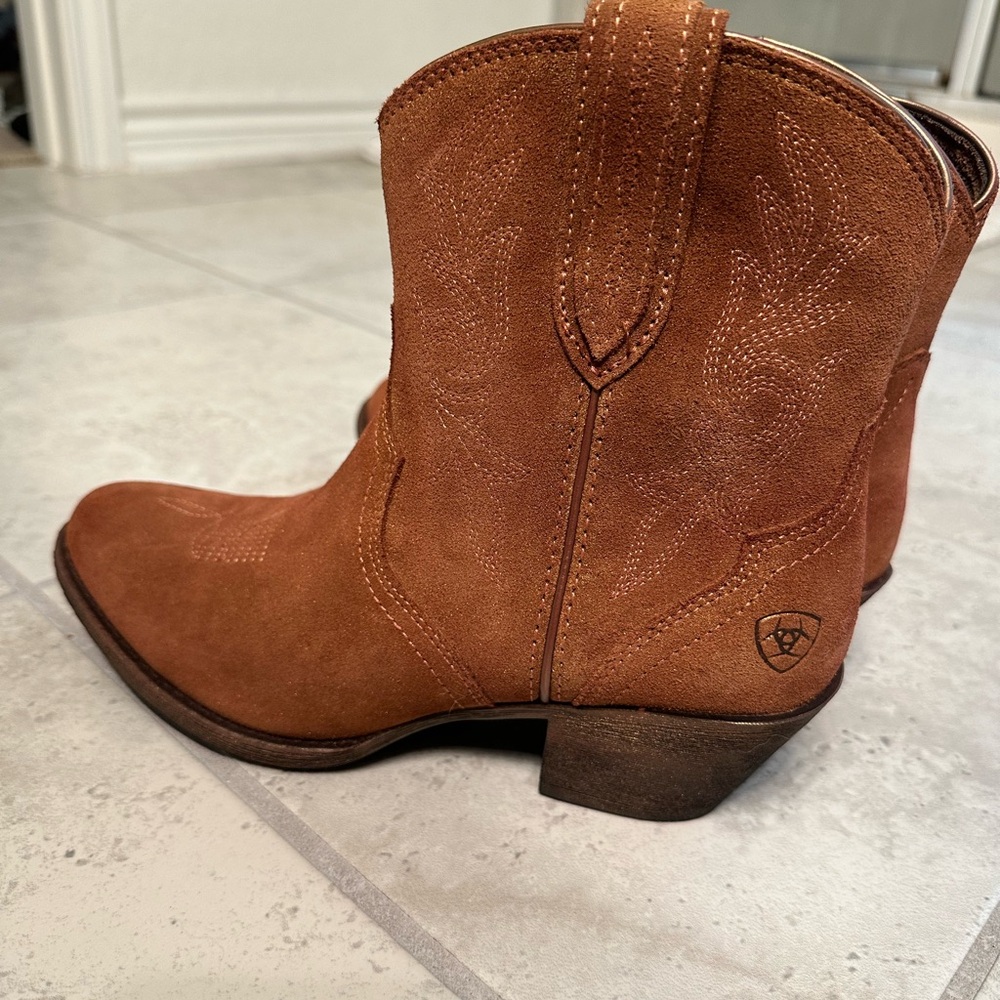 Ariat Tan Ankle Booties Western Style